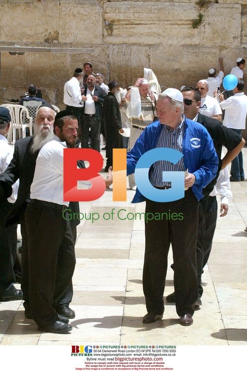 John Voight Visits Wailing Wall in Jerusalem