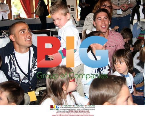 Canavaro and Casillas with Zidane at Apascovi Golf