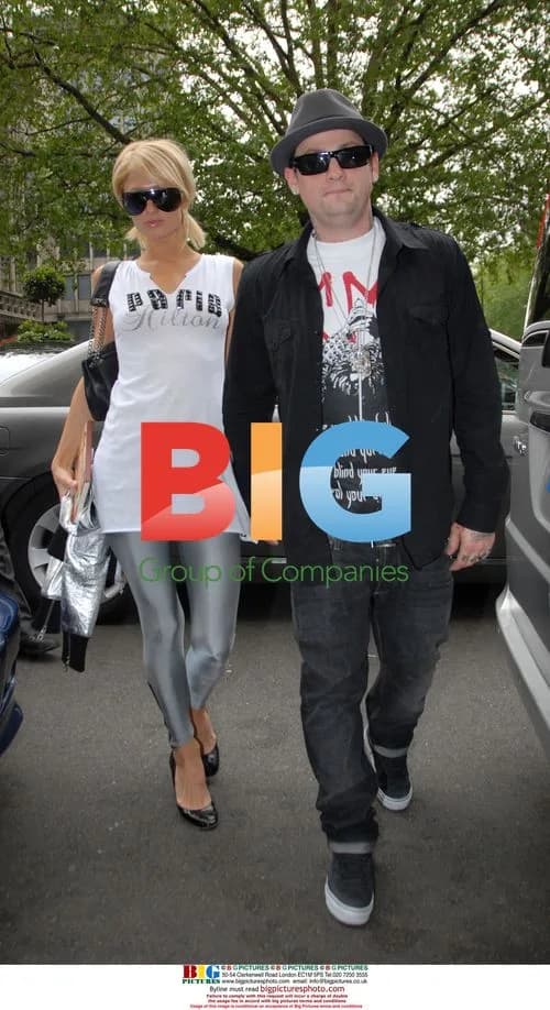 Paris Hilton and Benji Madden outside Dorchester Hotel