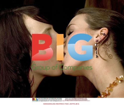 Joss Stone Filming 'Snappers'