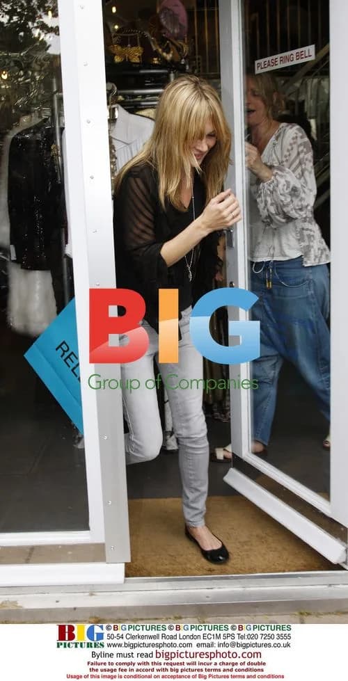 Kate Moss Goes Shopping in London