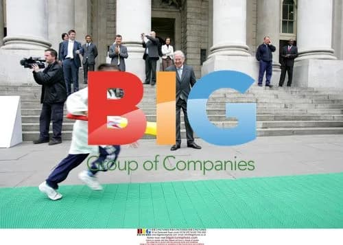 Bank of England Governor Launches Big Run Chase