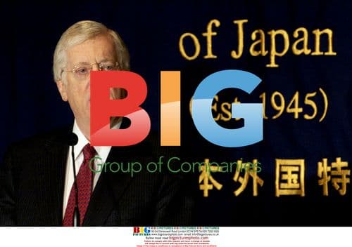 U.S. Ambassador Schieffer speaks at press conference