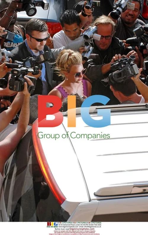 Britney Spears Shops in LA
