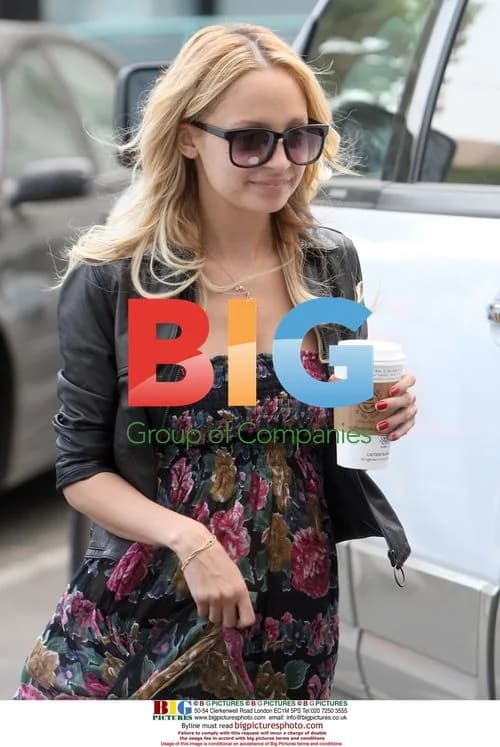 Nicole Richie and Joe Madden get coffee in LA