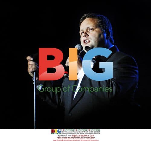 Paul Potts Performs at Solnahallen, Sweden