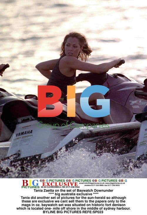 Tania Zaetta on Baywatch Downunder set