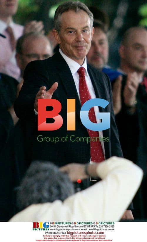 Tony Blair addresses Yale graduates