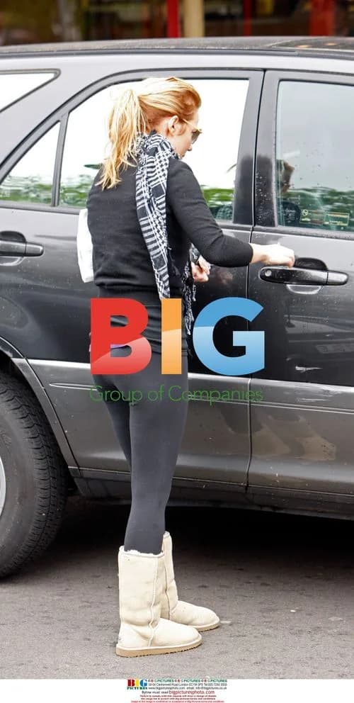 Geri Halliwell visits Highgate Pharmacy