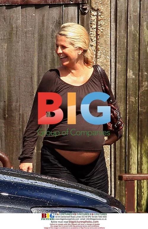 Ulrika Jonsson Visits Medical Centre