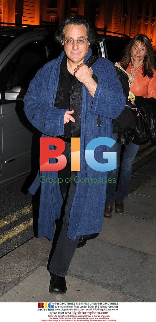 Max Weinberg Arrives at Hotel