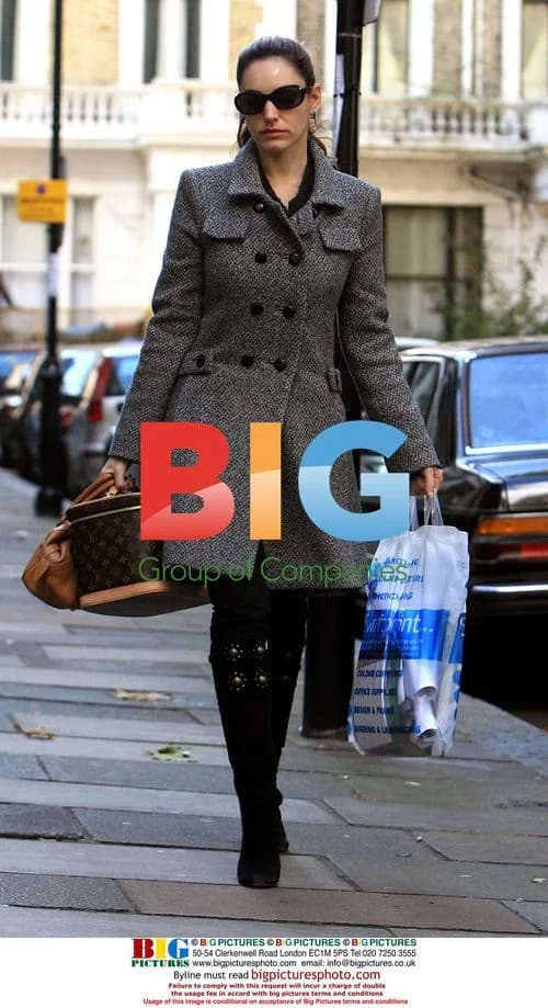 Kelly Brook in colorful trainers
