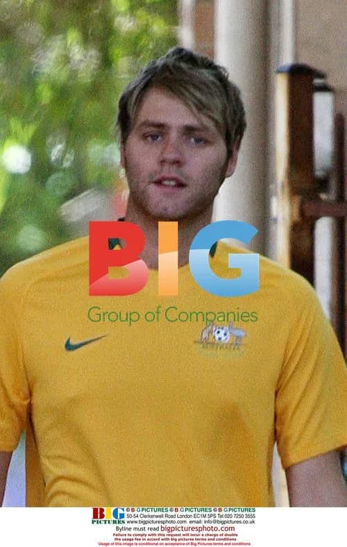 Brian McFadden Leaves Hotel for Gym