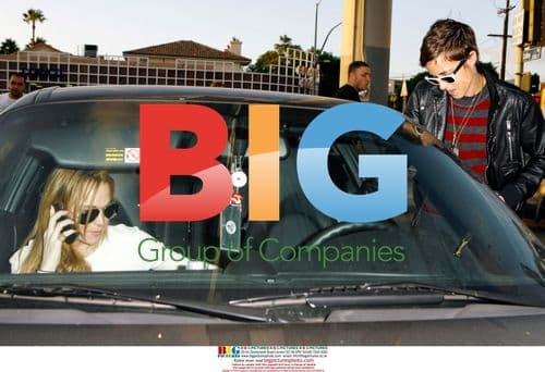 Lindsay Lohan and Samatha Ronson Pick Up Asian Food