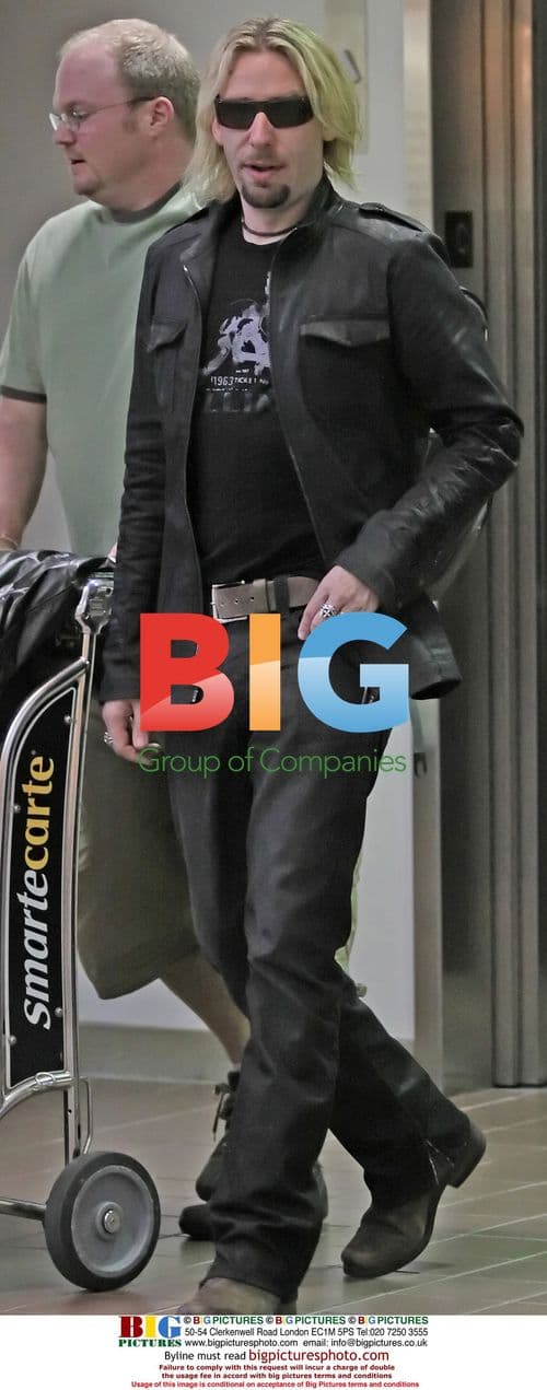 Chad Kroeger of Nickelback eats at LAX