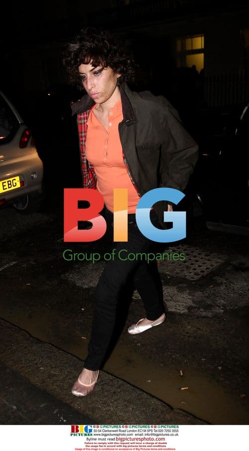 Amy Winehouse Leaving for Clinic