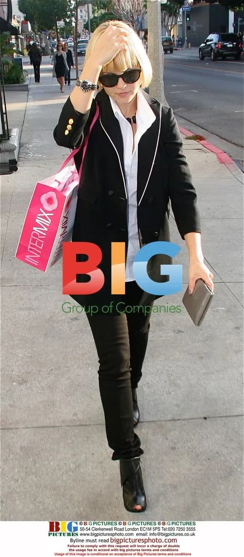 Actress Mena Suvari shopping in West Hollywood