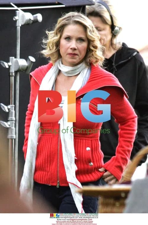 Christina Applegate on set of "Samantha Who?"