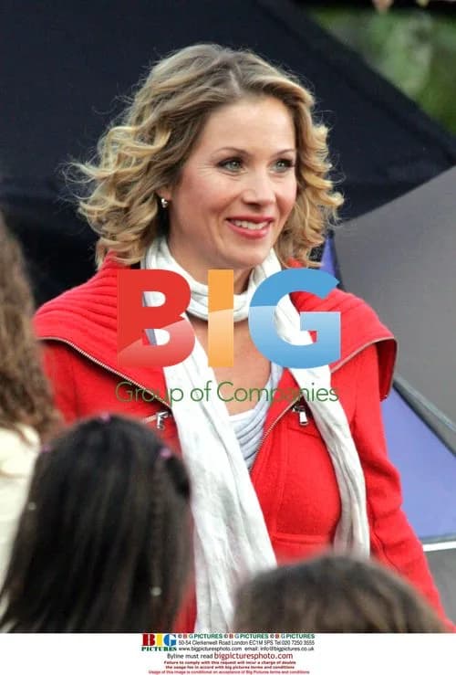 Christina Applegate on the set of "Samantha Who?"