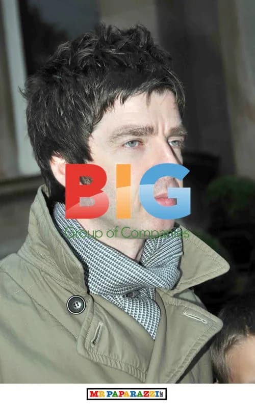 Oasis Band Members Seen in Glasgow