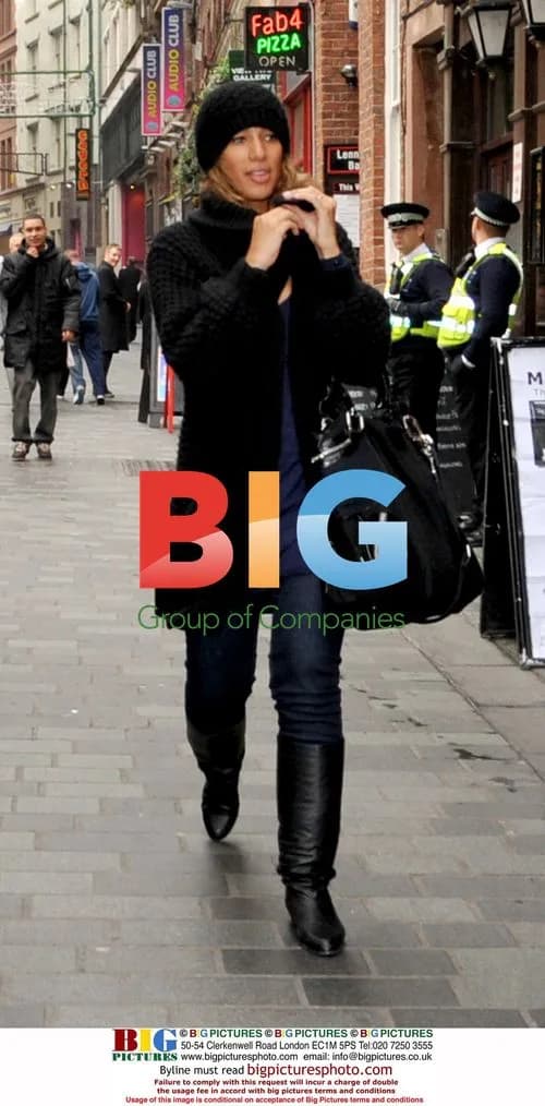 Leona Lewis Shopping in Liverpool