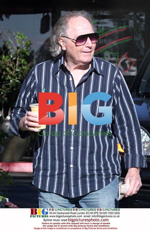 Tobin Bell Leaves Starbucks with Smoothie