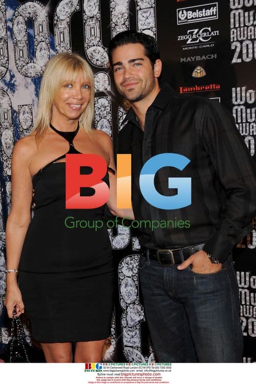 Jesse Metcalfe and Melissa at World Music Awards 2008