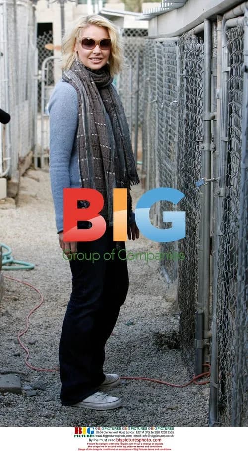 Katherine Heigl visits Villalobos Rescue Center