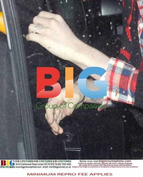Amy Winehouse emerging from London clinic