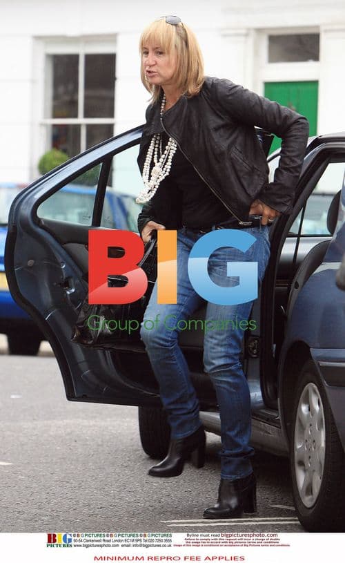 Carole Losers Woman Presenter