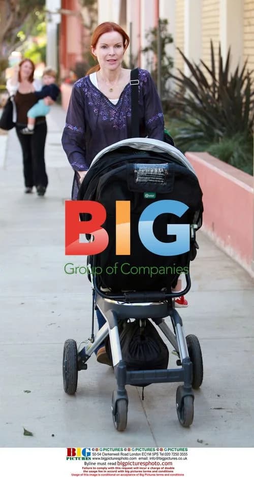 Marcia Cross takes twin daughters to pre-school