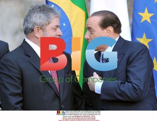 Berlusconi meets Brazilian Milan players