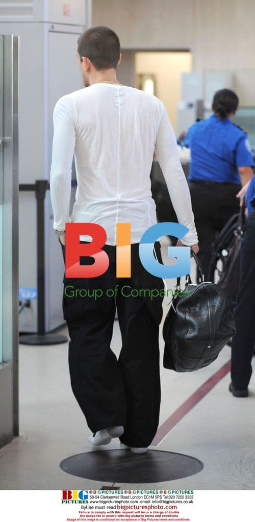 Singer John Mayer at LAX