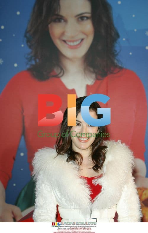 Nigella Lawson Signs Her Book 'Nigella Christmas'