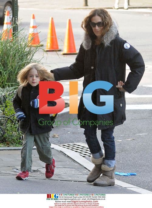 Sarah Jessica Parker runs errands