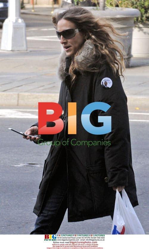 Sarah Jessica Parker runs errands