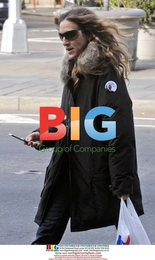 Sarah Jessica Parker runs errands