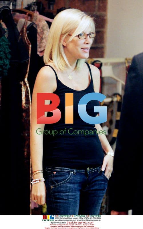 Tori Spelling exits vintage boutique