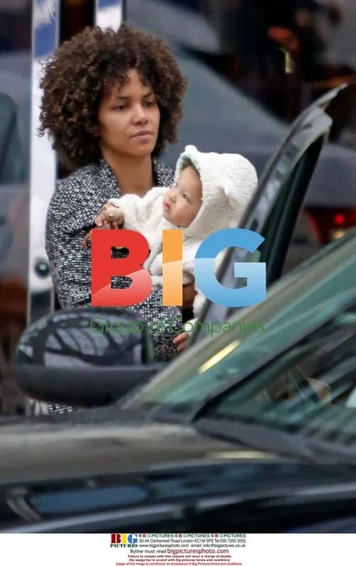Halle Berry on set with baby Nahla