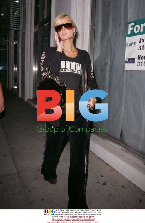 Paris Hilton leaves tanning salon