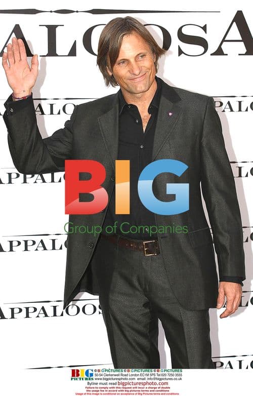 Viggo Mortensen and Ariadna Gil at 'Appaloosa' premiere