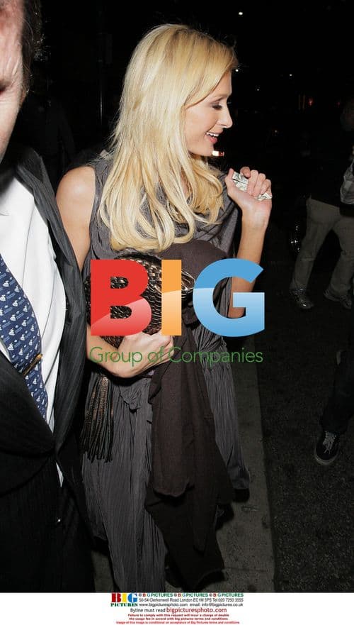 Paris Hilton exits Mr Chow with Nicky