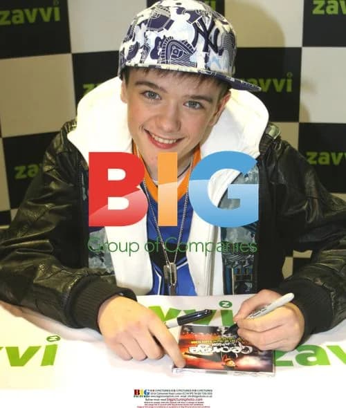 George Sampson Fans at Trafford Centre Signing