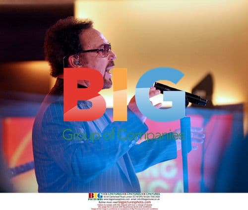 Singer Tom Jones Performs on 'Good Morning America'