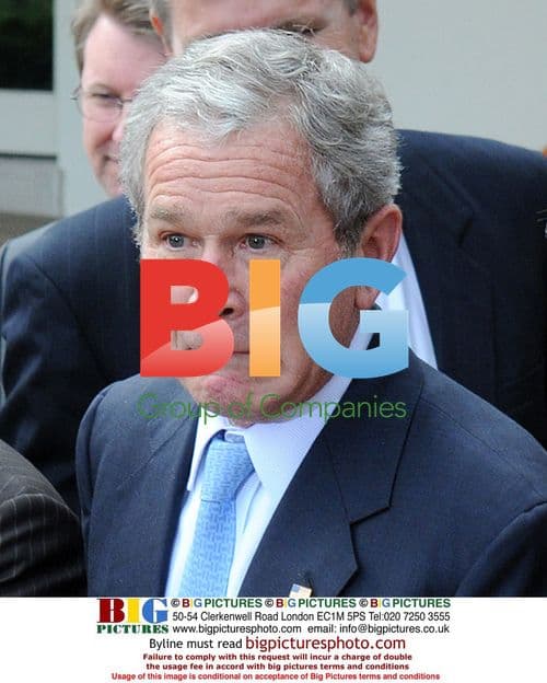 President Bush pardons Thanksgiving Turkey