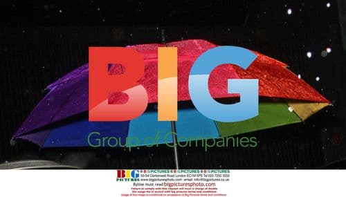 Lindsay Lohan and Samantha Ronson leave LA club