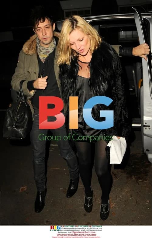 Kate Moss and Jamie Hince arrive home in London