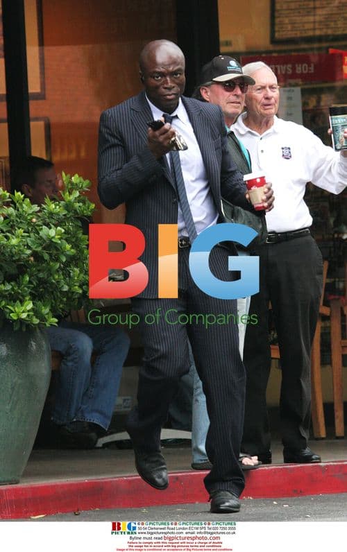 Seal Leaving Bel Air Starbucks