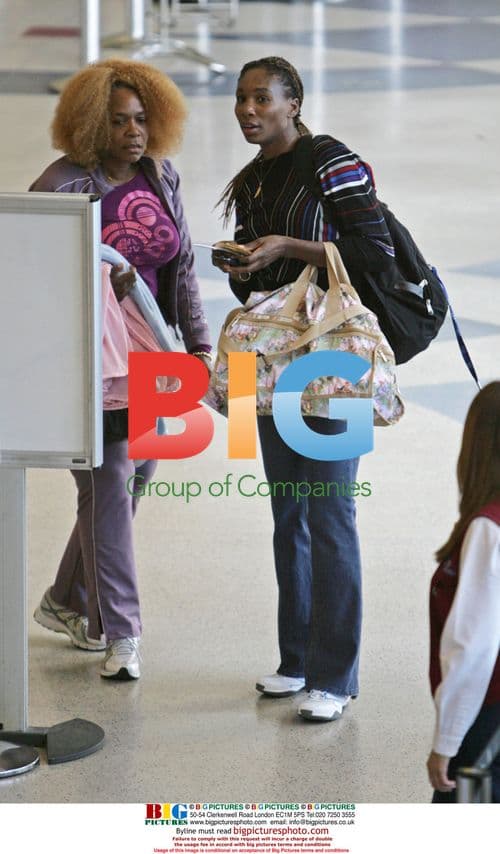 Tennis star Venus Williams departs LAX
