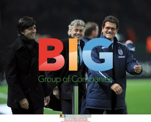 Capello and Low Share Joke at Match